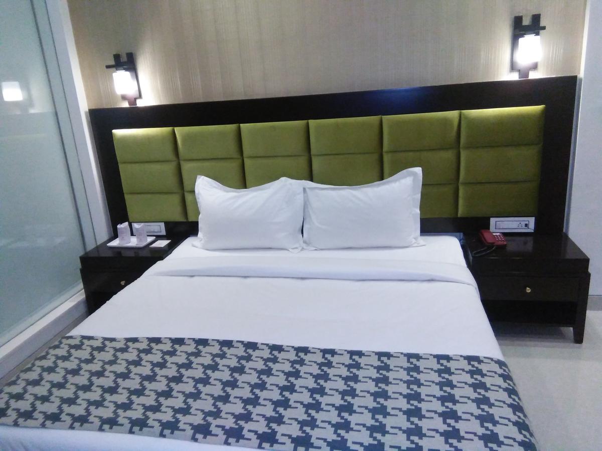 Tikamgarh Silver Estate Resort מראה חיצוני תמונה