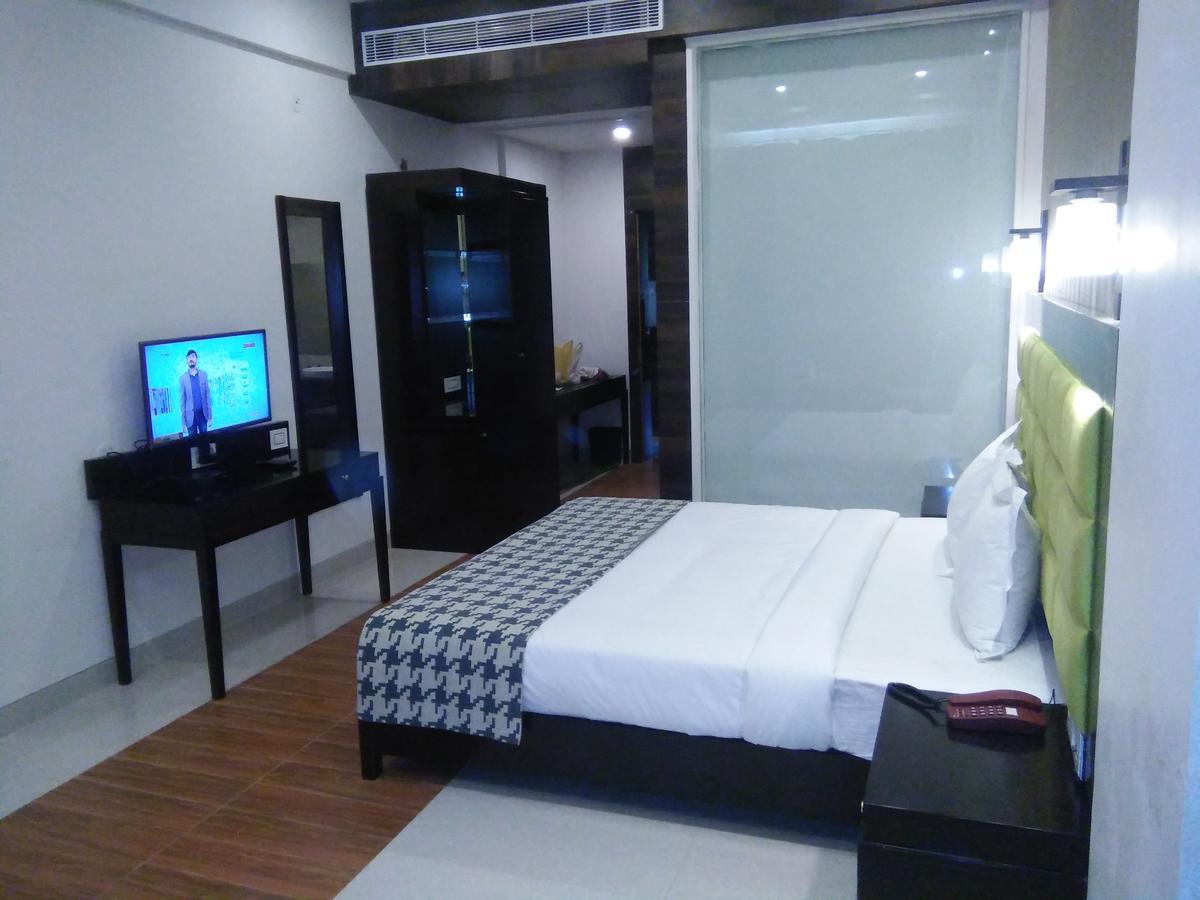 Tikamgarh Silver Estate Resort מראה חיצוני תמונה