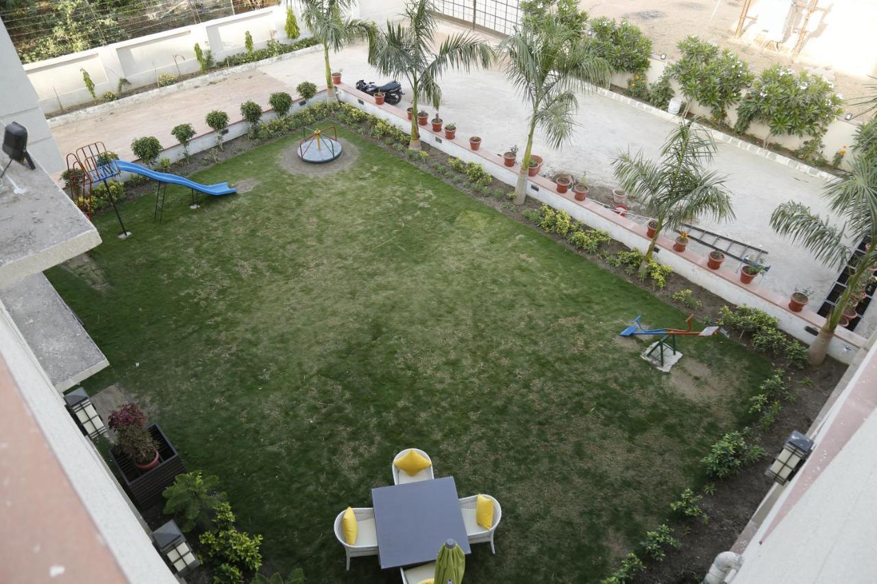 Tikamgarh Silver Estate Resort מראה חיצוני תמונה